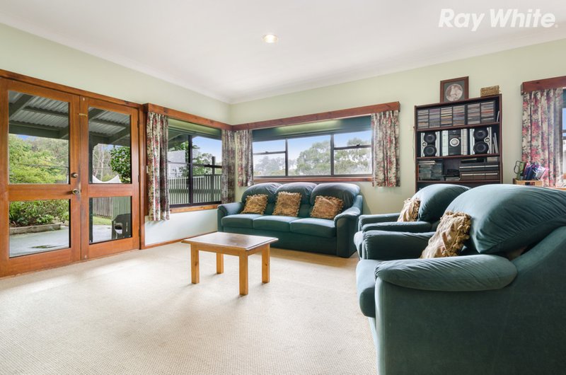 Photo - 41 Finmere Crescent, Upper Ferntree Gully VIC 3156 - Image 3