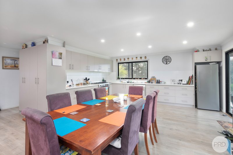 Photo - 41 Finnigan'S Lane, Beaufort VIC 3373 - Image 5