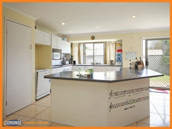 Photo - 41 Fleet Street, Burpengary QLD 4505 - Image 4