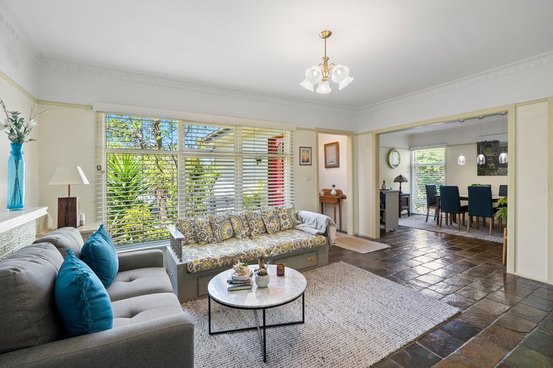 Photo - 41 Fortuna Avenue, Croydon VIC 3136 - Image 2