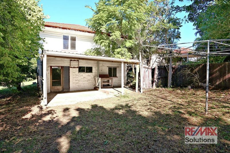 Photo - 41 Fox Street, Strathpine QLD 4500 - Image 12