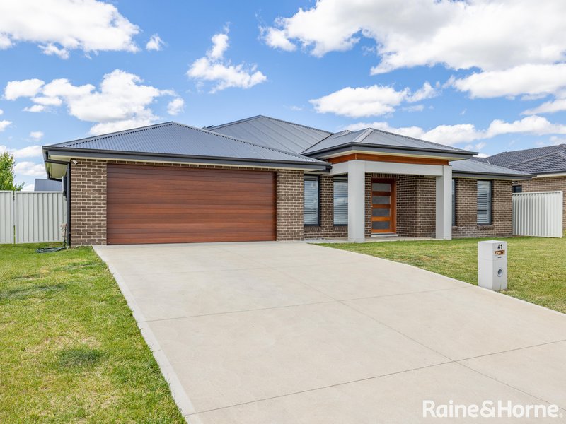 41 Fraser Drive, Eglinton NSW 2795