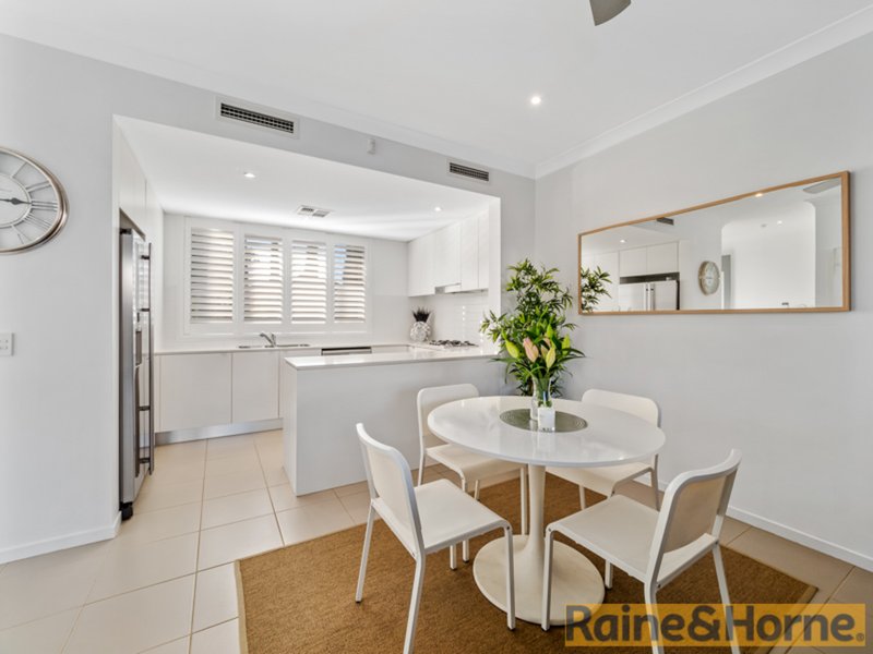 Photo - 41 Freshwater Road, Rouse Hill NSW 2155 - Image 3