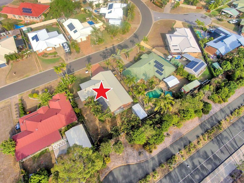 Photo - 41 Geoffrey Thomas Drive, Tannum Sands QLD 4680 - Image 13