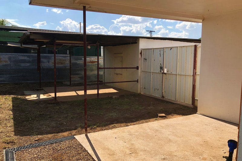 Photo - 41 George Street, Mount Isa QLD 4825 - Image 9