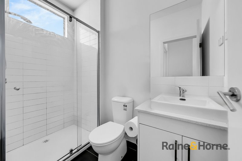 Photo - 4/1 Gladstone Parade, Glenroy VIC 3046 - Image 10