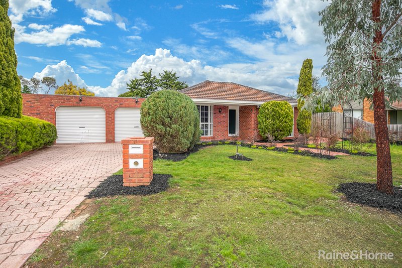 41 Gleneagles Drive, Sunbury VIC 3429