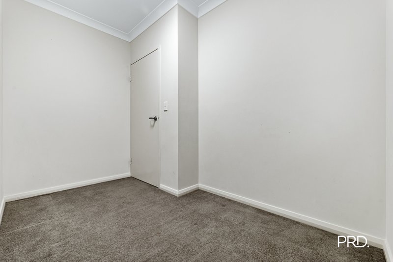 Photo - 4/1 Glenmore Ridge Drive, Glenmore Park NSW 2745 - Image 10