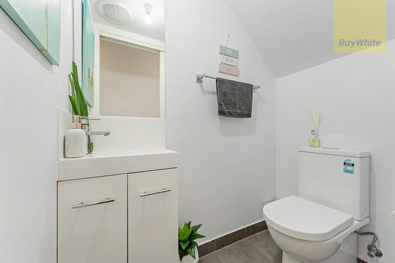 Photo - 41 Grattan Cove, Craigieburn VIC 3064 - Image 12