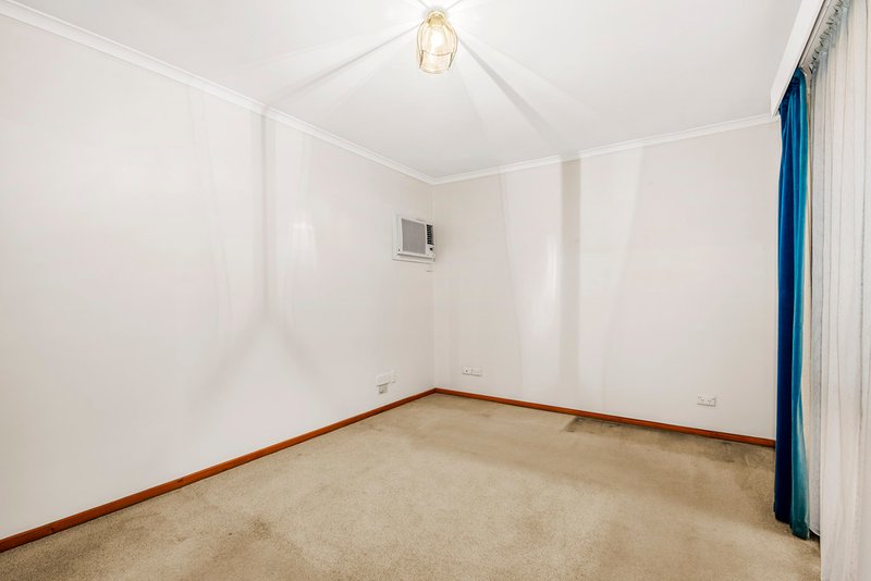 Photo - 4/1 Greenwood Avenue, Ringwood VIC 3134 - Image 9