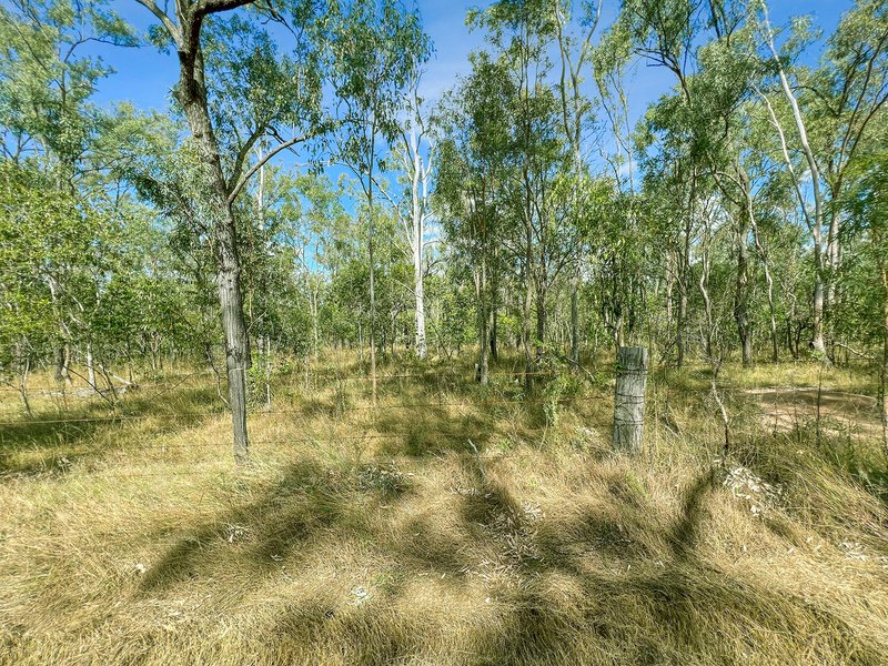 Photo - 41 Grevillea Way, Rifle Range QLD 4311 - Image 4