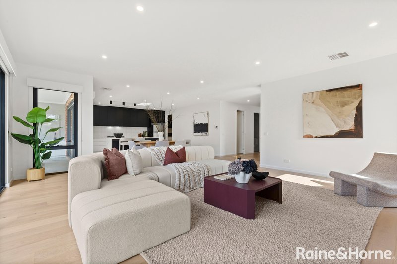 Photo - 41 Haldon Avenue, Mickleham VIC 3064 - Image 3