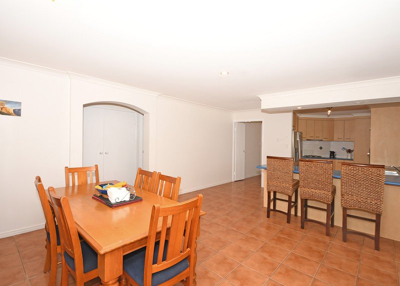 Photo - 41 Heather Way, Urraween QLD 4655 - Image 7