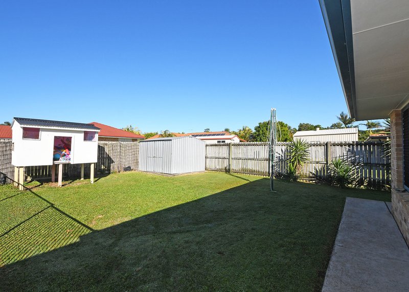 Photo - 41 Heather Way, Urraween QLD 4655 - Image 21