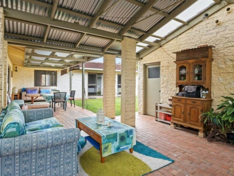 Photo - 41 Henderson Road, Everton Hills QLD 4053 - Image 7