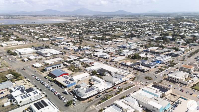 Photo - 41 Herbert Street, Bowen QLD 4805 - Image 10