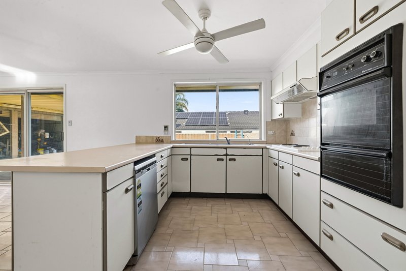 Photo - 41 Highview Street, Tumbi Umbi NSW 2261 - Image 3