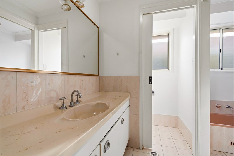 Photo - 41 Highview Street, Tumbi Umbi NSW 2261 - Image 10