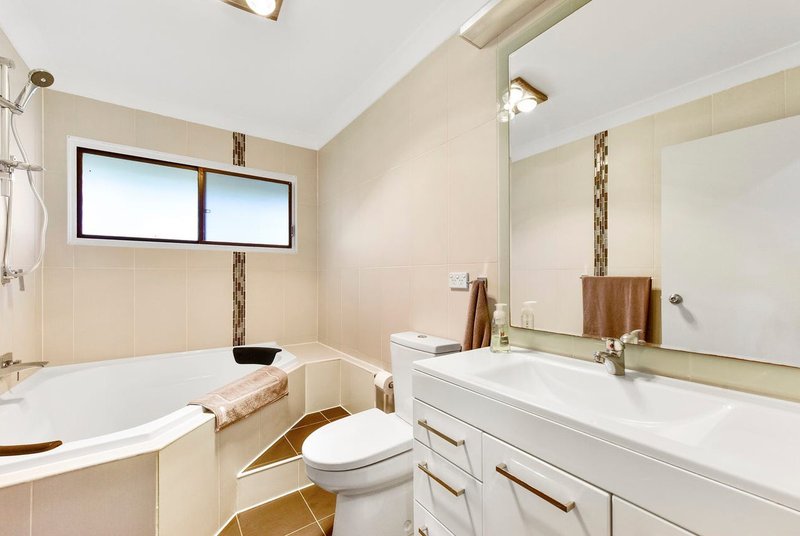 Photo - 41 Hillside Drive, Berkeley Vale NSW 2261 - Image 16