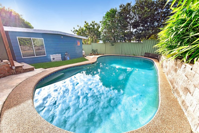 Photo - 41 Hillside Drive, Berkeley Vale NSW 2261 - Image 20