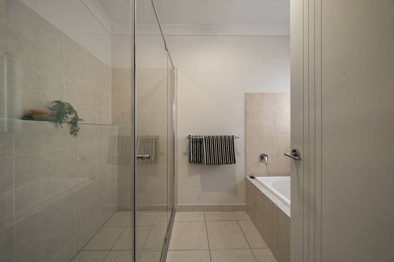 Photo - 41 Hinton Crescent, Mango Hill QLD 4509 - Image 20