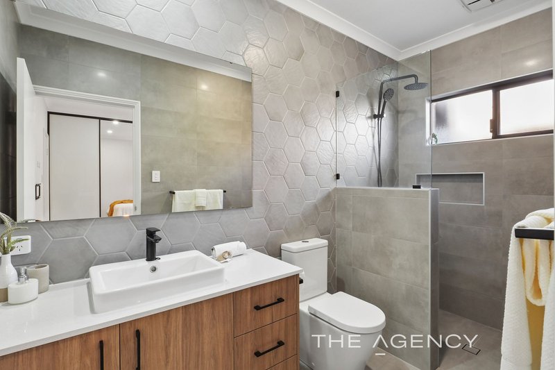 Photo - 41 Hunter Way, Padbury WA 6025 - Image 4