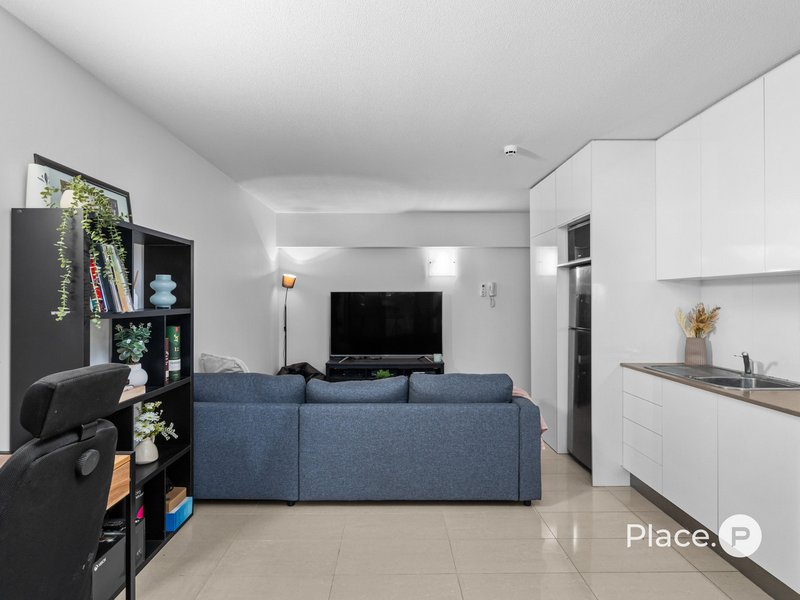 Photo - 4/1 Hurworth Street, Bowen Hills QLD 4006 - Image 7