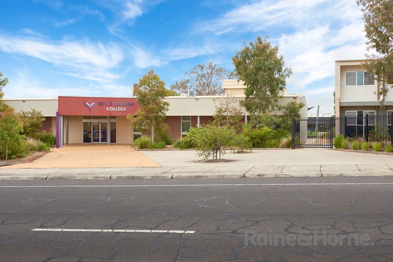 Photo - 41 Isaac Road, Keysborough VIC 3173 - Image 6