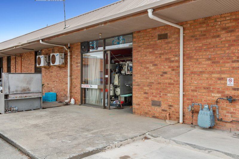 Photo - 41 John Street, Pakenham VIC 3810 - Image 5