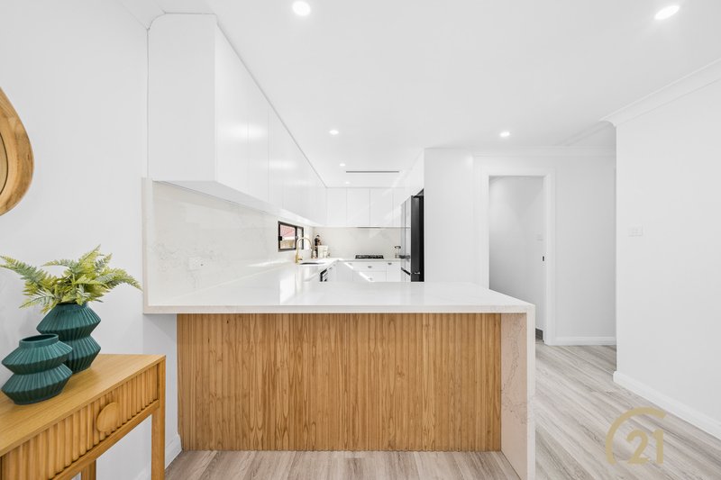 Photo - 41 Kembla Street, Wakeley NSW 2176 - Image 5