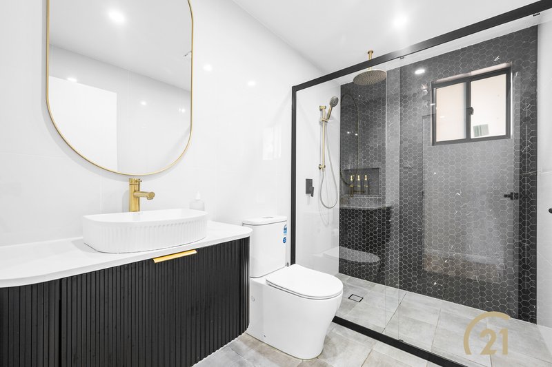 Photo - 41 Kembla Street, Wakeley NSW 2176 - Image 11