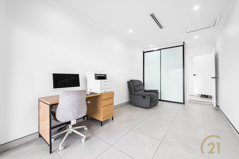 Photo - 41 Kembla Street, Wakeley NSW 2176 - Image 12