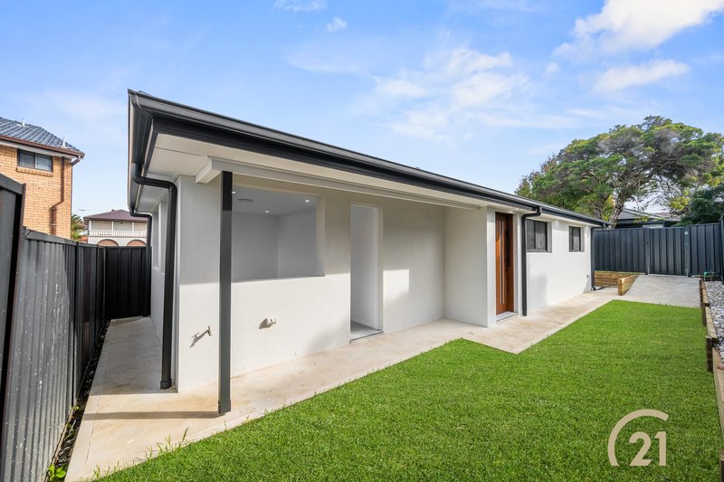 Photo - 41 Kembla Street, Wakeley NSW 2176 - Image 14