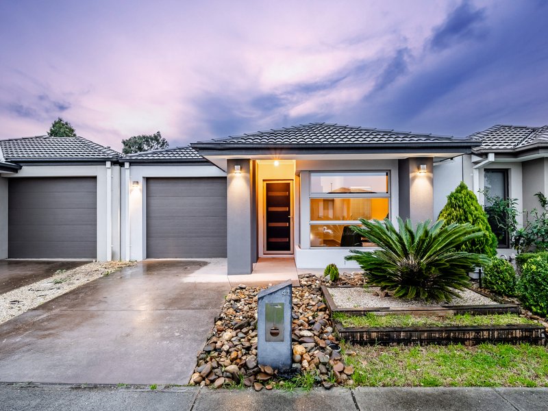 41 Kilmarnock Way, Clyde North VIC 3978