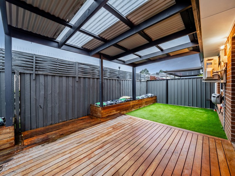 Photo - 41 Kilmarnock Way, Clyde North VIC 3978 - Image 16