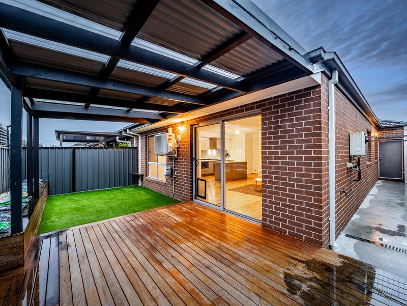 Photo - 41 Kilmarnock Way, Clyde North VIC 3978 - Image 17