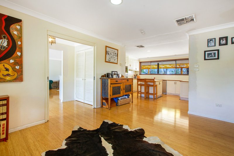 Photo - 41 Kingswood Drive, Tamworth NSW 2340 - Image 6