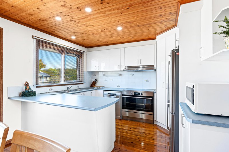 Photo - 41 Lake Street, Tuross Head NSW 2537 - Image 4