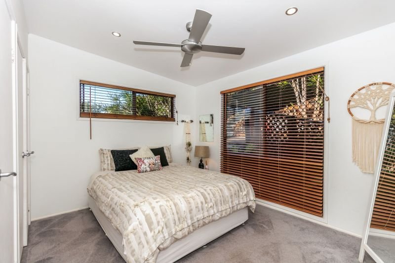 Photo - 41 Lakeview Parade, Tweed Heads South NSW 2486 - Image 7