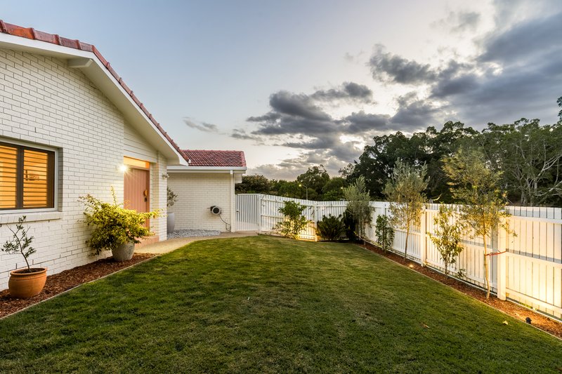 Photo - 41 Lanchester Street, Stafford Heights QLD 4053 - Image 2