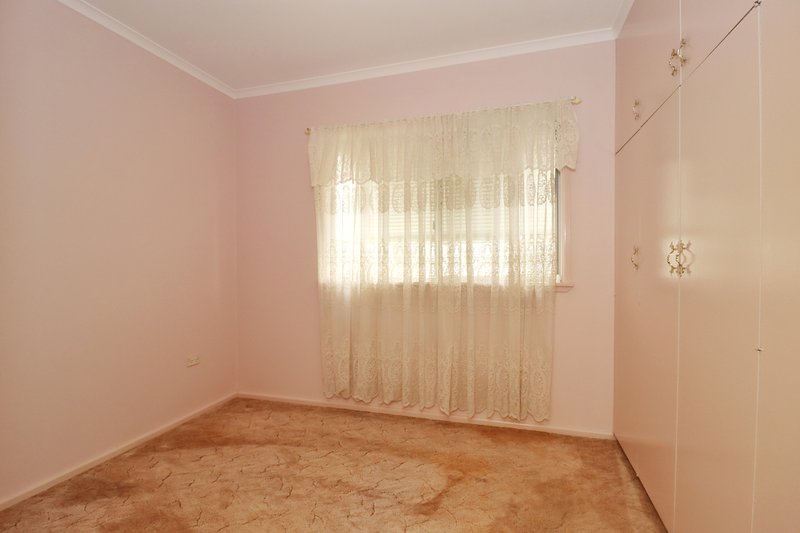 Photo - 41 Lee Street, Cowra NSW 2794 - Image 8