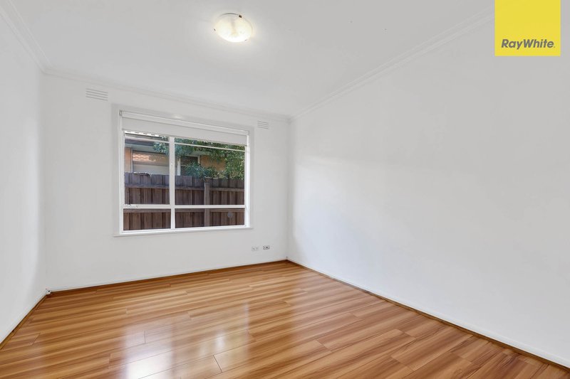 Photo - 41 Leslie Street, St Albans VIC 3021 - Image 9