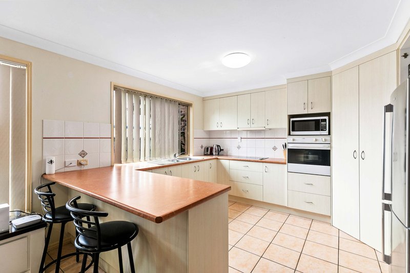 Photo - 41 Mackay Drive, Kawungan QLD 4655 - Image 3