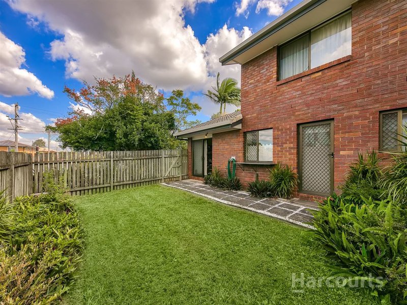 Photo - 4/1 Mcbain Street, Kallangur QLD 4503 - Image 11