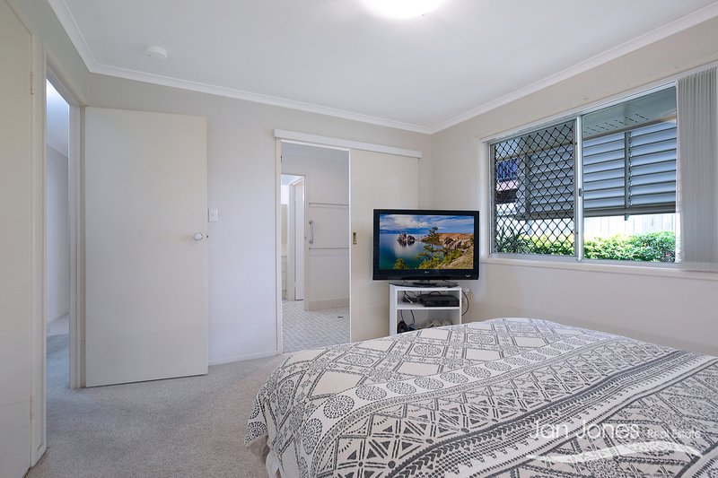 Photo - 41 Mccosker Street, Kippa-Ring QLD 4021 - Image 11