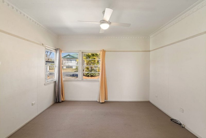Photo - 41 Meemar Street, Chermside QLD 4032 - Image 2