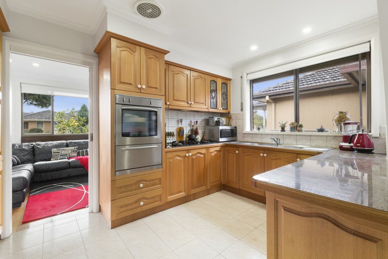 Photo - 41 Meppel Drive, Clayton South VIC 3169 - Image 7