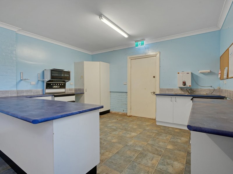 Photo - 41 Merilba Street, Narromine NSW 2821 - Image 9