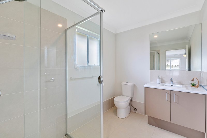 Photo - 41 Minorca Circuit, Hamlyn Terrace NSW 2259 - Image 13