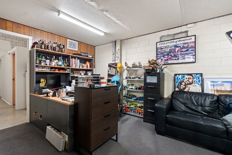 Photo - 41 Molan Street, Ringwood VIC 3134 - Image 4
